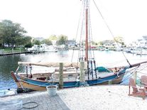 Custom JOHN HANNA Design Sloop