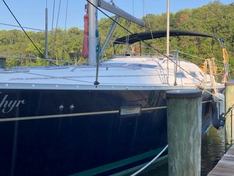 39' Beneteau 2002