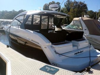 Cruisers Yachts 3900 Express Coupe