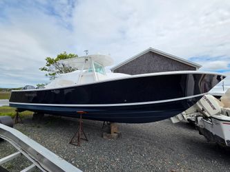 32' Regulator 2005