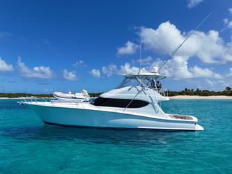 60' Hatteras 2011