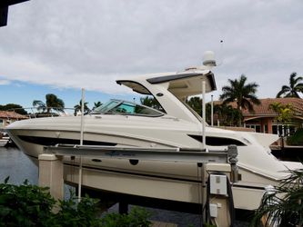 35' Sea Ray 2016