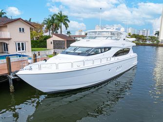 80' Hatteras 2005