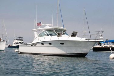 35' Tiara Yachts 2001