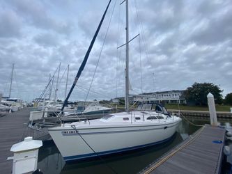 35' Catalina 2004