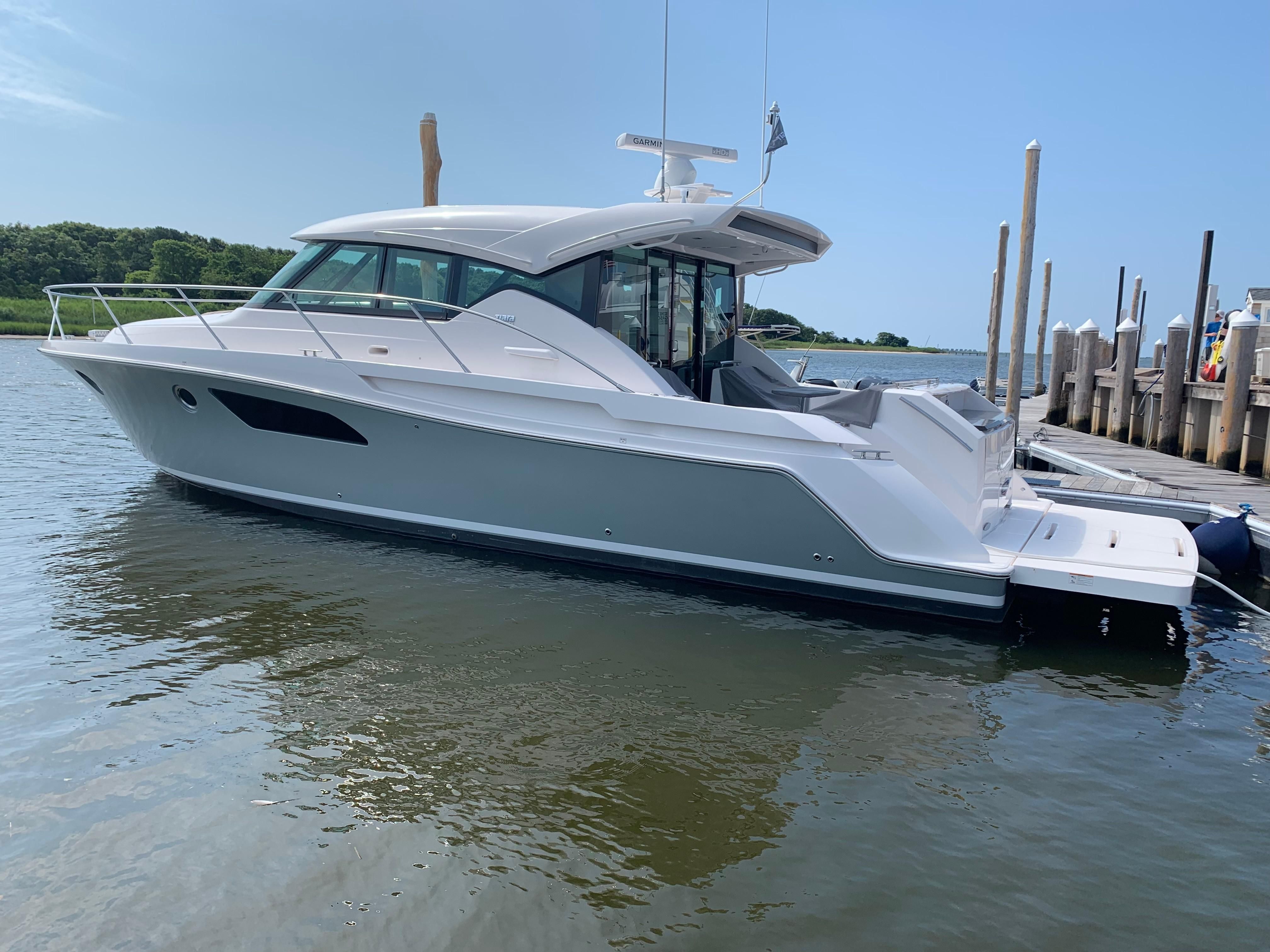 tiara yachts for sale new york