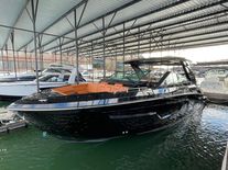 Cruisers Yachts 34 GLS South Beach