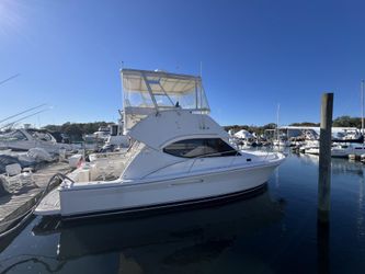 37' Riviera 2005