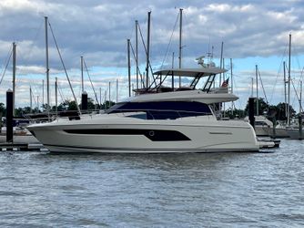 52' Prestige 2022
