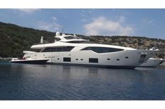 Ferretti Yachts Custom Line 108