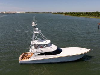 72' Viking 2017 Yacht For Sale