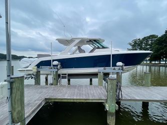 38' Tiara Yachts 2023