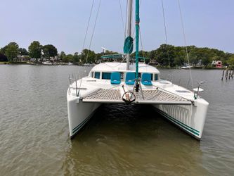 38' Lagoon 2000