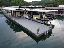 Lakeview 15 x 68 WB Houseboat and Dock