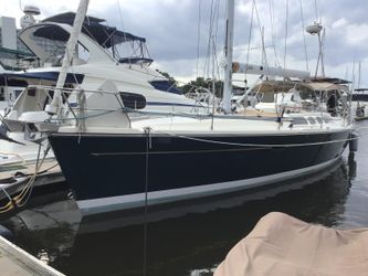 47' Hunter 2001