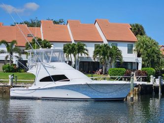 41' Luhrs 2004