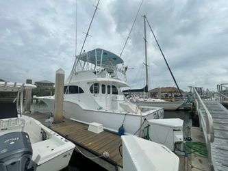 47' Custom Carolina 2004