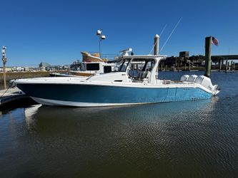 37' Edgewater 2020
