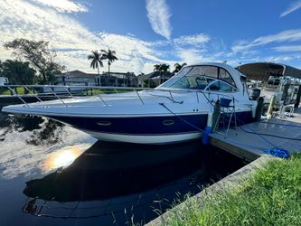 42' Cruisers Yachts 2006