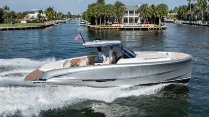 44' Solaris Power 2025