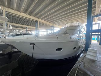 65' Marquis 2004