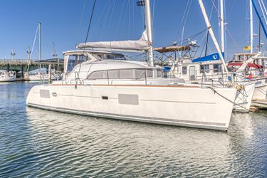 38' Lagoon 2009