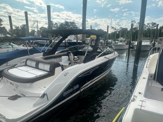 28' Sea Ray 2016