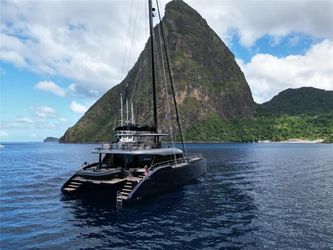 70' Sunreef 2022