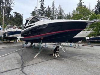 35' Regal 2013