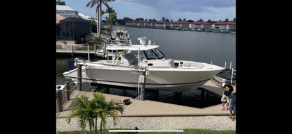 35' Pursuit 2023