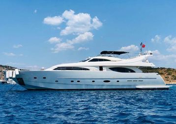 Ferretti Yachts 94 Customline