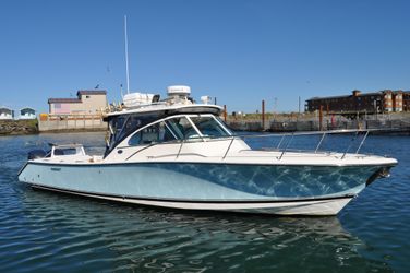 34' Pursuit 2006