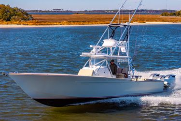 37' Custom Carolina 2022