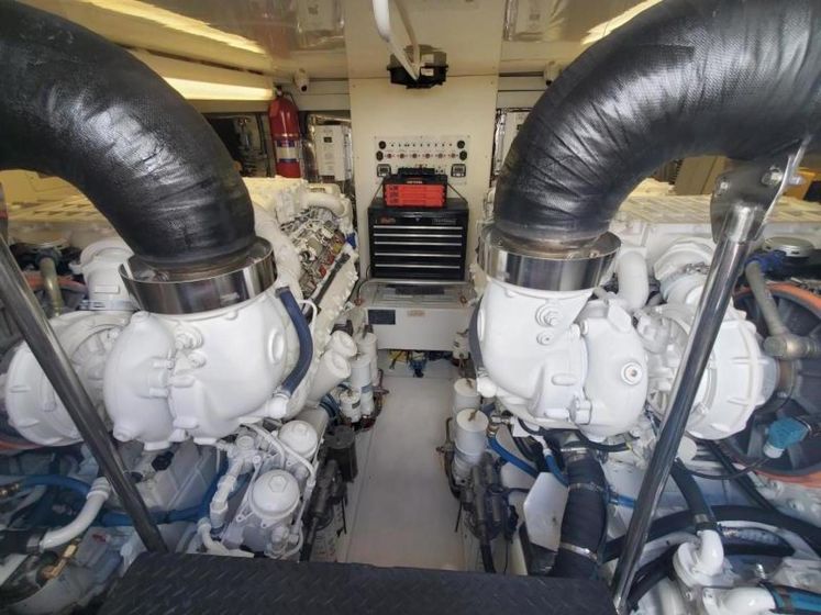 A Salt Weapon Yacht Photos Pics Cabo 52 A Salt Weapon - Engine room