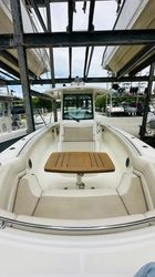 33' Boston Whaler 2020