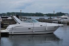 Cruisers Yachts 3275 Express