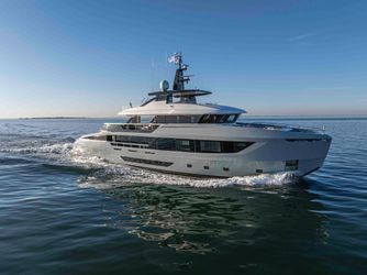 132' Ocean King 2027