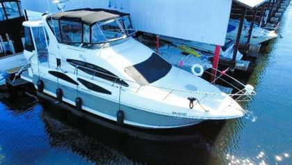 39' Cruisers Yachts 2007