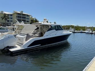 43' Tiara Yachts 2023