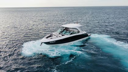 32' Four Winns 2018 Yacht For Sale