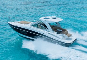 35' Cruisers Yachts 2015