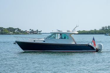 40' Hinckley 2022 Yacht For Sale