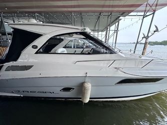 37' Regal 2020 Yacht For Sale