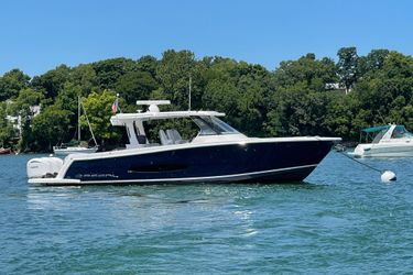 40' Regal 2022