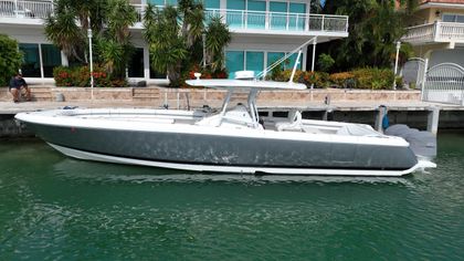40' Intrepid 2015