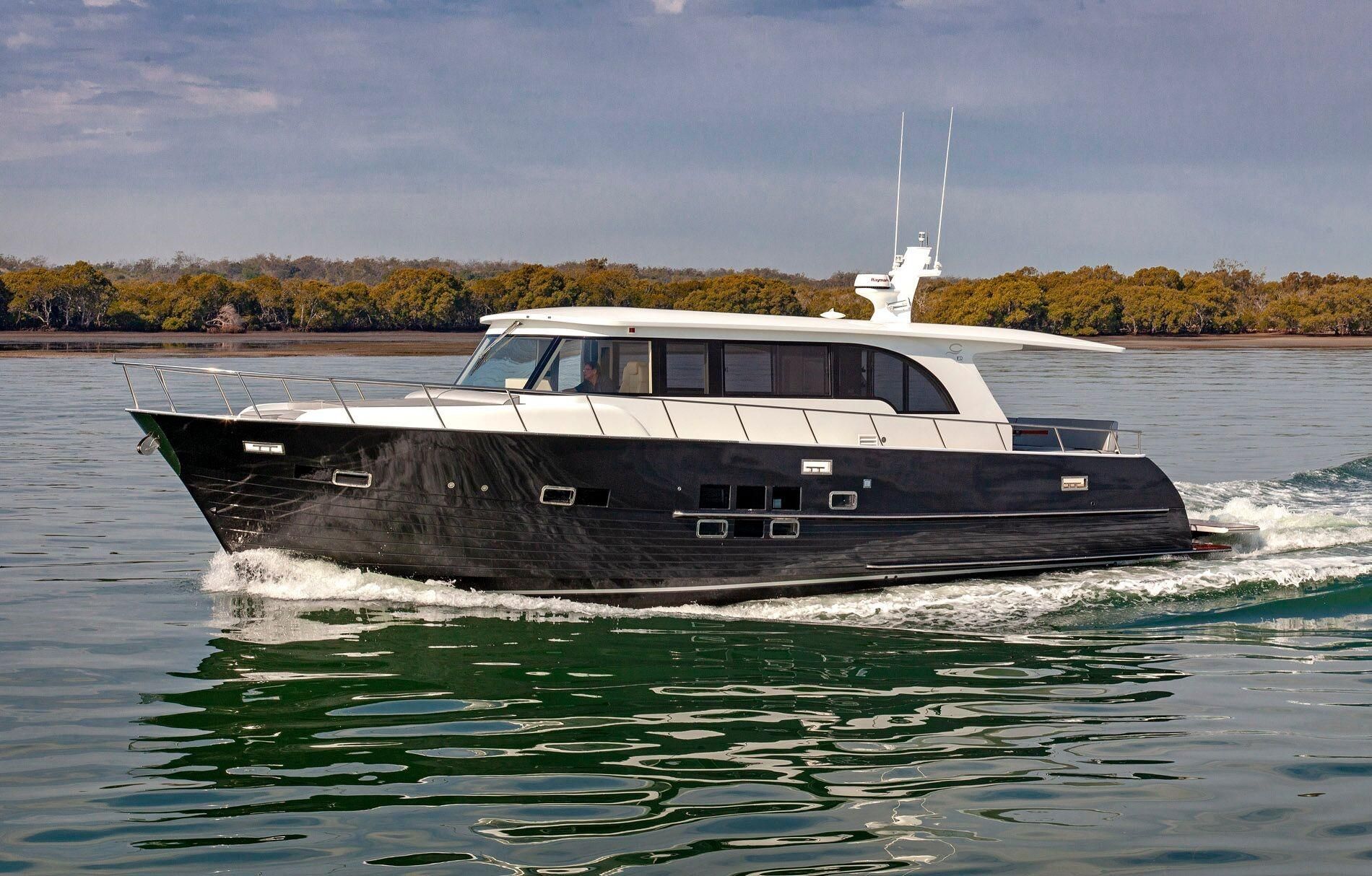 motor yachts for sale in new york
