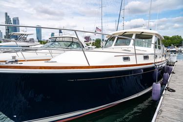 48' Sabre 2015