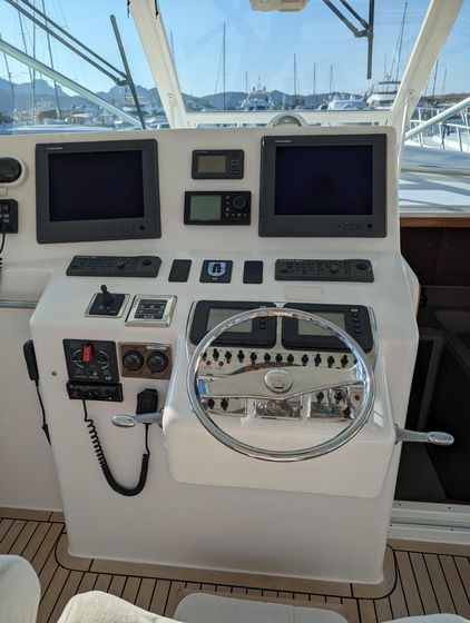 Reel Lax Yacht Photos Pics Cabo 45 Express helm station