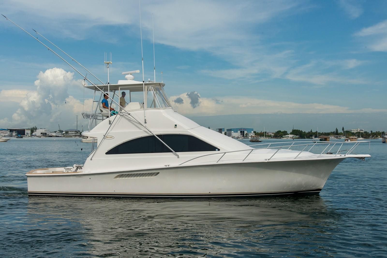 Yahts On 2005 Yachts Convertible Power Boat For Sale Www.