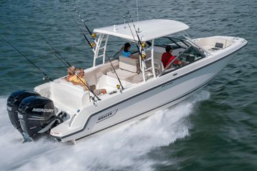 27' Boston Whaler 2020